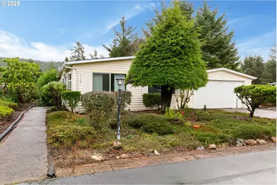 3318 NE Coos St, Newport, OR 97365 - Photo 1
