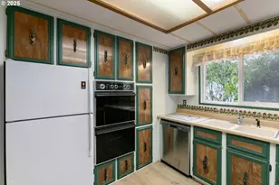 3318 NE Coos St, Newport, OR 97365 - Photo 9