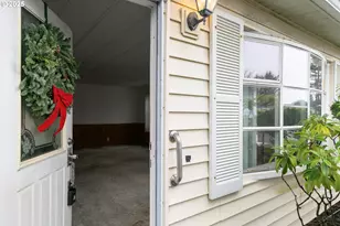 3318 NE Coos St, Newport, OR 97365 - Photo 3