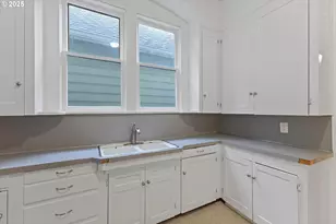 3527 SE Belmont St, Portland, OR 97214 - Photo 17