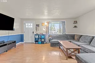 402 Clover St, Aumsville, OR 97325 - Photo 5