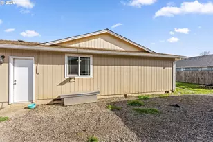 402 Clover St, Aumsville, OR 97325 - Photo 23