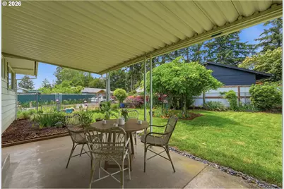 13657 SE Sherman Dr, Portland, OR 97233 - Photo 27