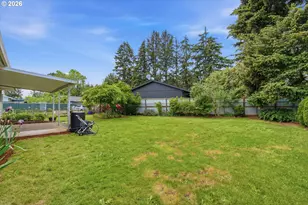 13657 SE Sherman Dr, Portland, OR 97233 - Photo 35