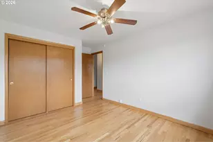 13657 SE Sherman Dr, Portland, OR 97233 - Photo 23