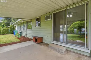 13657 SE Sherman Dr, Portland, OR 97233 - Photo 31