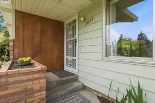 13657 SE Sherman Dr, Portland, OR 97233 - Photo 5