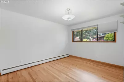 13657 SE Sherman Dr, Portland, OR 97233 - Photo 21