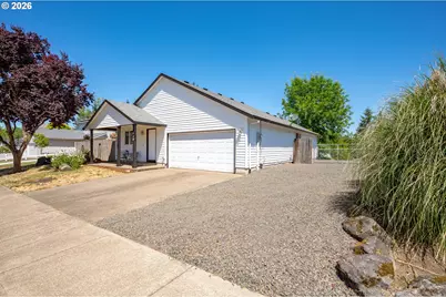 420 E Washington St, Carlton, OR 97111 - Photo 3