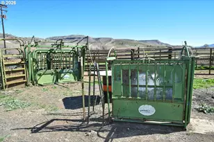 44011/43877 W Hwy 26, Dayville, OR 97825 - Photo 41