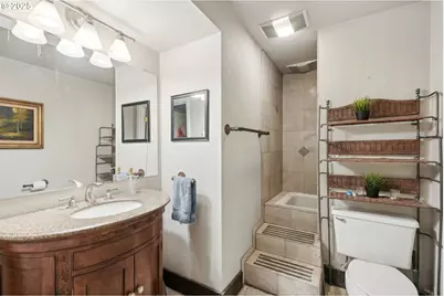 821 NW 16th Ave, Portland, OR 97209 - Photo 33