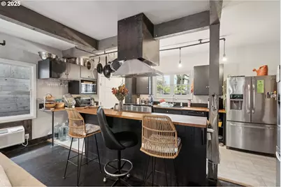 821 NW 16th Ave, Portland, OR 97209 - Photo 25