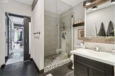 821 NW 16th Ave, Portland, OR 97209 - Photo 35