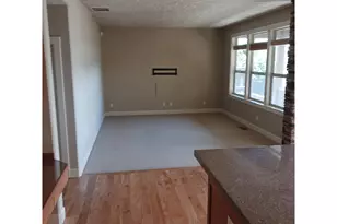 1674 Olympia Ct, Salem, OR 97304 - Photo 9