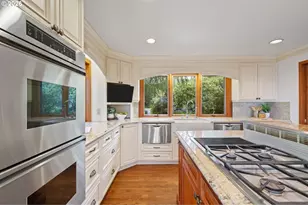 2495 Palisades Crest Dr, Lake Oswego, OR 97034 - Photo 21