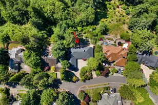 2495 Palisades Crest Dr, Lake Oswego, OR 97034 - Photo 47