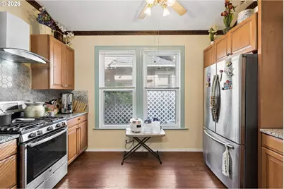 8031 E Burnside St, Portland, OR 97215 - Photo 13