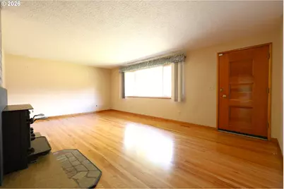 10101 SE 49th Ave, Milwaukie, OR 97222 - Photo 3