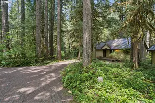 28320 E Road 20, Rhododendron, OR 97049 - Photo 9