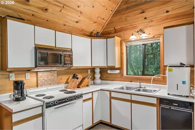 28320 E Road 20, Rhododendron, OR 97049 - Photo 19