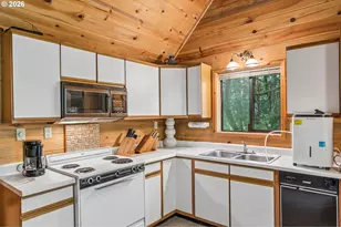 28320 E Road 20, Rhododendron, OR 97049 - Photo 19