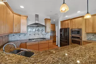 733 Queens Ave, Creswell, OR 97426 - Photo 11