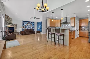 733 Queens Ave, Creswell, OR 97426 - Photo 9