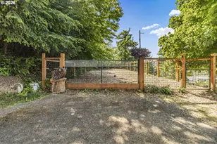 733 Queens Ave, Creswell, OR 97426 - Photo 35
