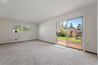 710 NE 110th Ave, Portland, OR 97220 - Photo 13