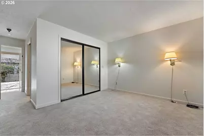 710 NE 110th Ave, Portland, OR 97220 - Photo 11