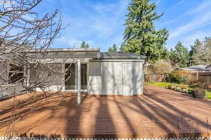 710 NE 110th Ave, Portland, OR 97220 - Photo 19