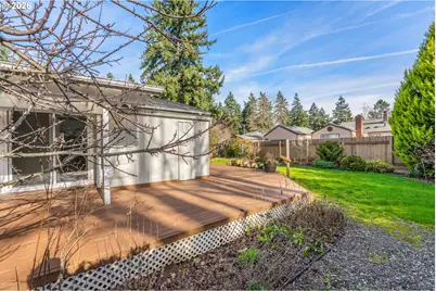 710 NE 110th Ave, Portland, OR 97220 - Photo 21