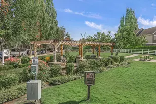 20813 SW Murphy Ln, Beaverton, OR 97078 - Photo 43