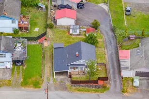 1543 19th St, Myrtle Point, OR 97458 - Photo 9