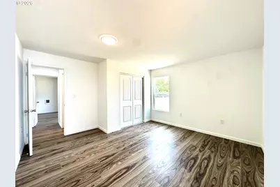 13545 SE Division St, Portland, OR 97236 - Photo 15