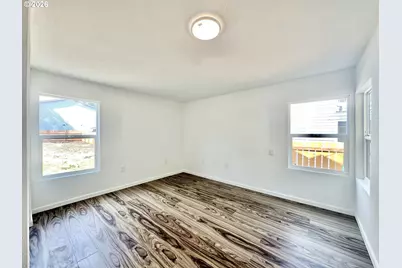 13545 SE Division St, Portland, OR 97236 - Photo 13