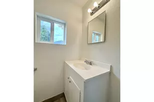 13545 SE Division St, Portland, OR 97236 - Photo 11