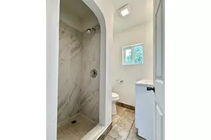 13545 SE Division St, Portland, OR 97236 - Photo 9