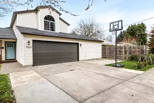 10037 N Polk Ave, Portland, OR 97203 - Photo 45