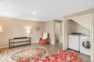 10037 N Polk Ave, Portland, OR 97203 - Photo 23