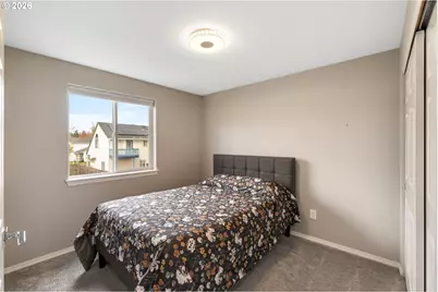 10037 N Polk Ave, Portland, OR 97203 - Photo 31