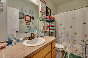 329 S Spruce Ave, Yacolt, WA 98675 - Photo 9