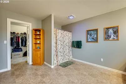 329 S Spruce Ave, Yacolt, WA 98675 - Photo 17