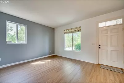 329 S Spruce Ave, Yacolt, WA 98675 - Photo 3