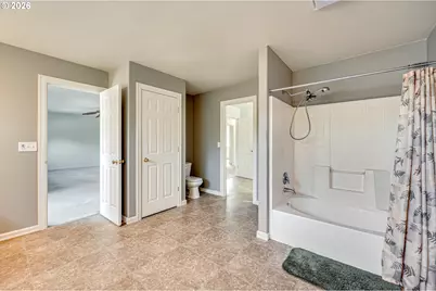 329 S Spruce Ave, Yacolt, WA 98675 - Photo 19