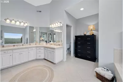 2360 Falcon Dr, West Linn, OR 97068 - Photo 19