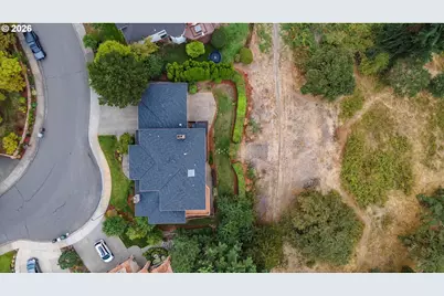 2360 Falcon Dr, West Linn, OR 97068 - Photo 47