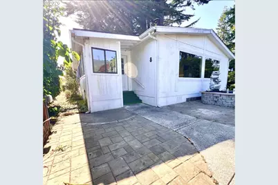 16063 Driftwood Ln #8, Brookings, OR 97415 - Photo 1