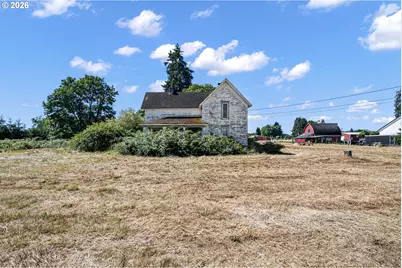 33957 Tennessee Rd, Lebanon, OR 97355 - Photo 3