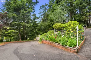 640 Royal Dr, Lakeside, OR 97449 - Photo 35